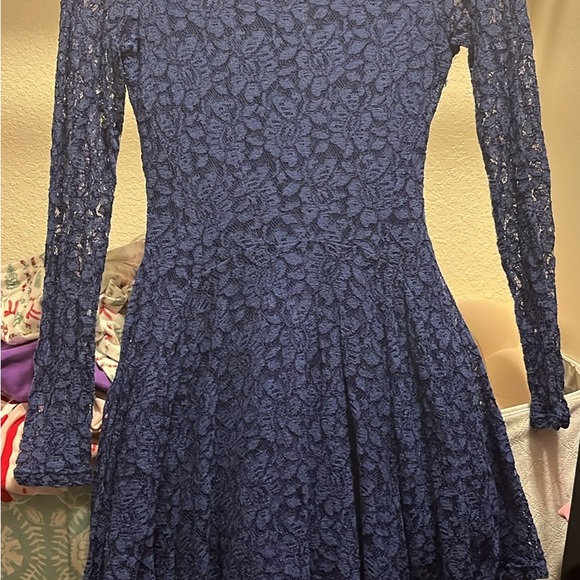 H&M Dresses & Skirts - H&M lace navy dress